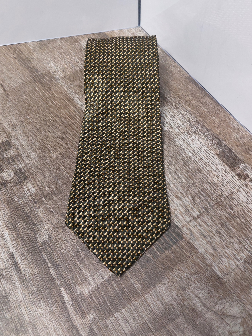 bill blass Black and Gold Micro-Pattern Silk Tie